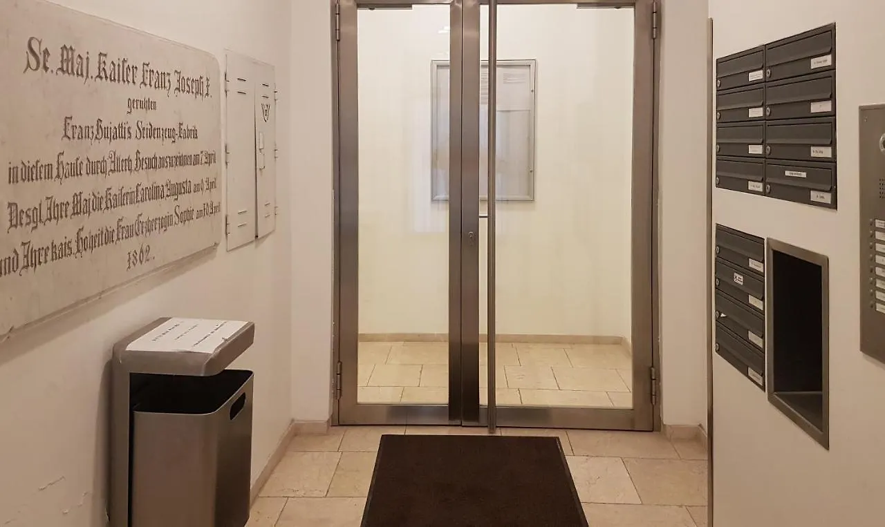 Wohnung #8 mit Terrasse in Nähe einer Einkaufsstraße Wien 0*,  Österreich