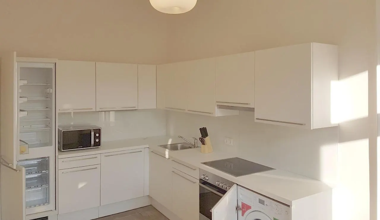 Apartment Wohnung #8 mit Terrasse in Nähe einer Einkaufsstraße Wien