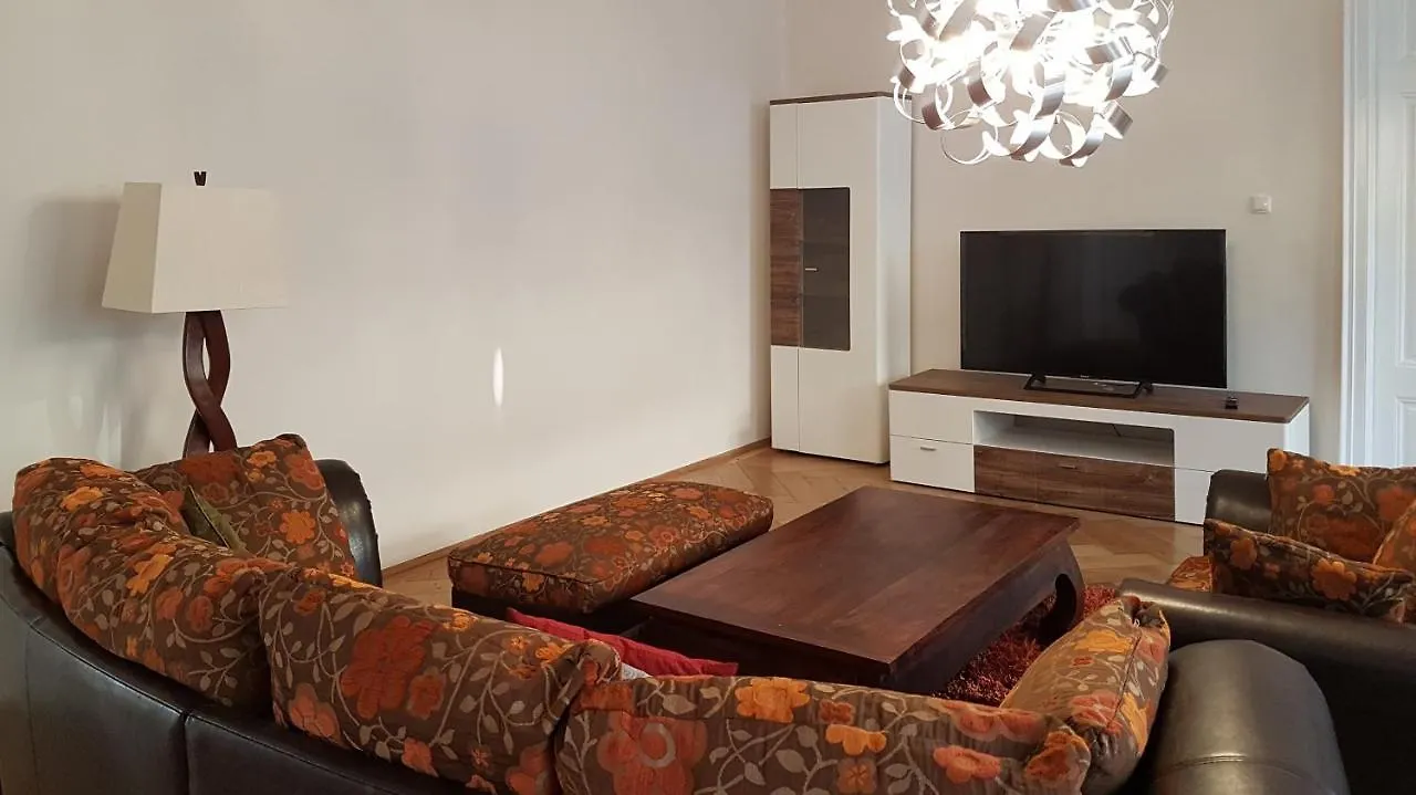Wohnung #8 mit Terrasse in Nähe einer Einkaufsstraße Wien