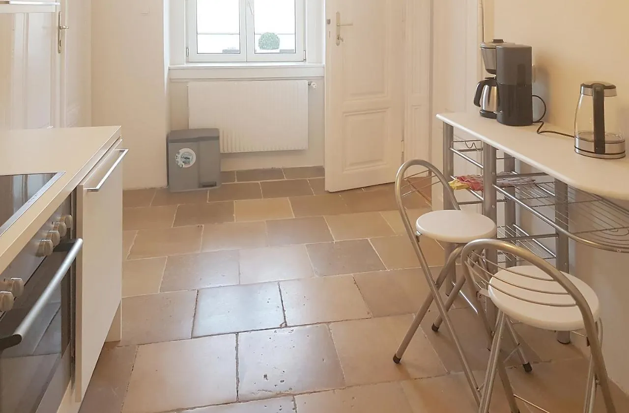 Wohnung #8 mit Terrasse in Nähe einer Einkaufsstraße Wien