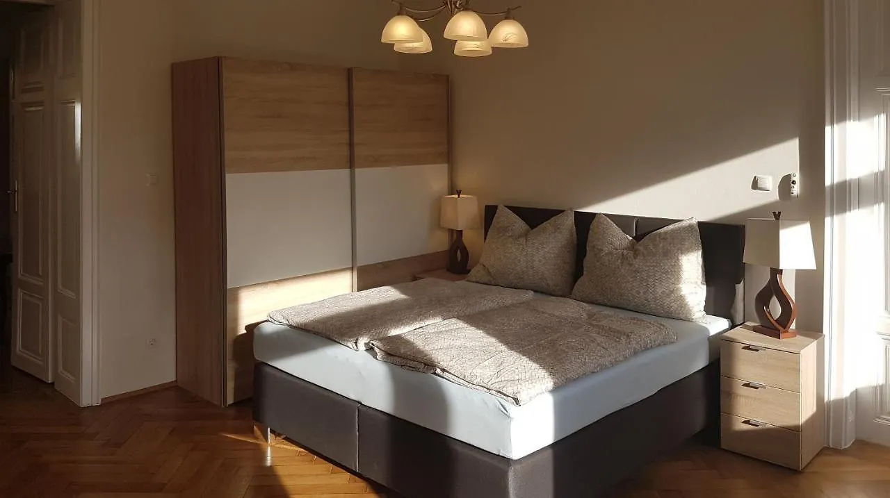 Wohnung #8 mit Terrasse in Nähe einer Einkaufsstraße Wien 0*,